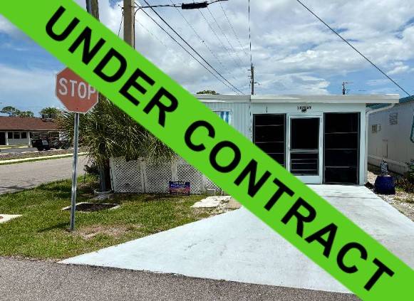 Venice, FL Mobile Home for Sale located at 102 Bay St Venice Municipal Mobile Home Park